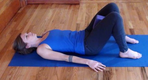Core strength: A Block Between the Thighs