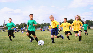 1280px-Youth-soccer-indiana